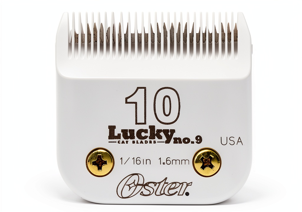 Installing Oster Lucky No.9 Detachable Cat Clipper Blade Size 10 Replacement on a wooden desk